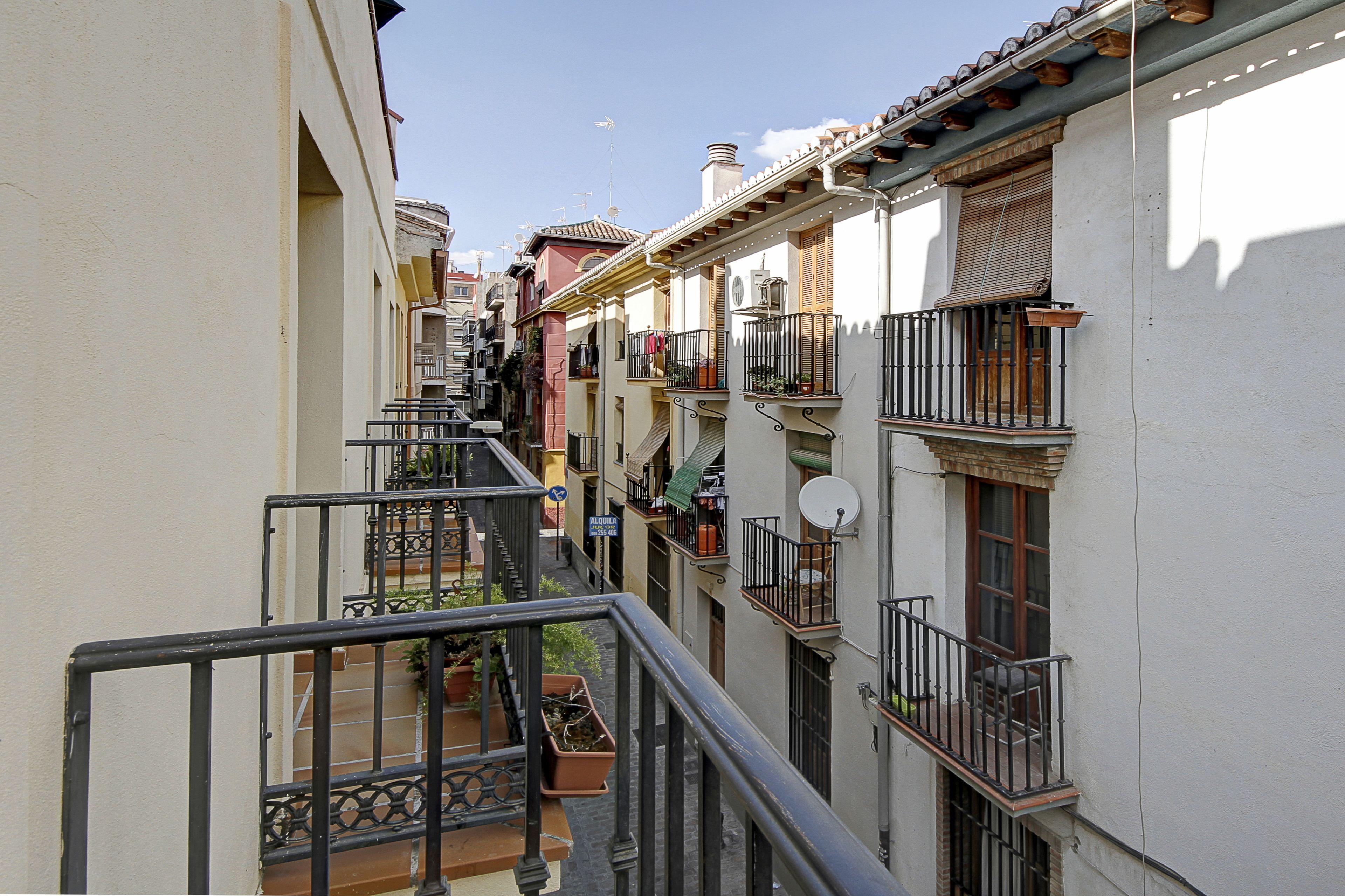 Apartamentos Turisticos Centro — Fotos 1